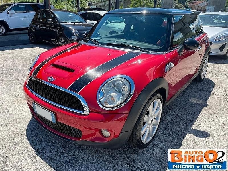 Rosso Usata 2009 Mini Cooper S Due volumi | 7500 € (Buon prezzo) - Immagine 1/4