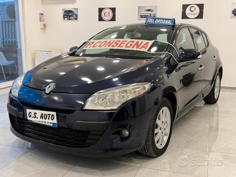 Nero Usata 2010 Renault Mégane Luxe Tre volumi | 2499 € (Super prezzo) - Immagine 1/4
