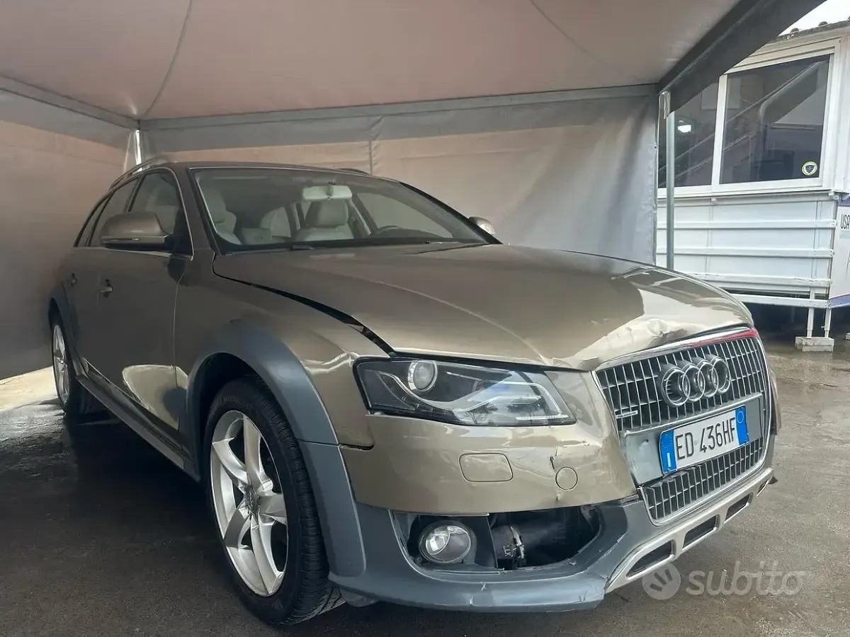 Usata Audi A4 Allroad Advanced 239 CV (175 kW) 2010 Marrone Station wagon