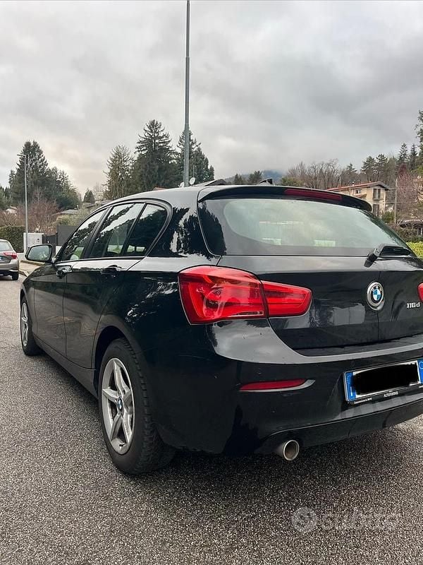 Usata BMW 116 116 CV (85 kW) 2016 Nero Utilitaria