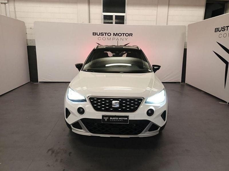 Usata Seat Arona Xperience 95 CV (69 kW) 2022 Bianco/tetto nero / pastello SUV