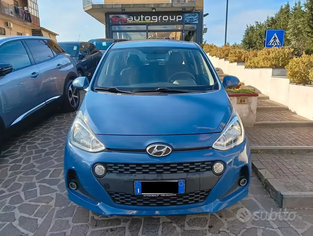 Usata Hyundai i10 Classic 67 CV (49 kW) 2017 Bluazzurro Utilitaria