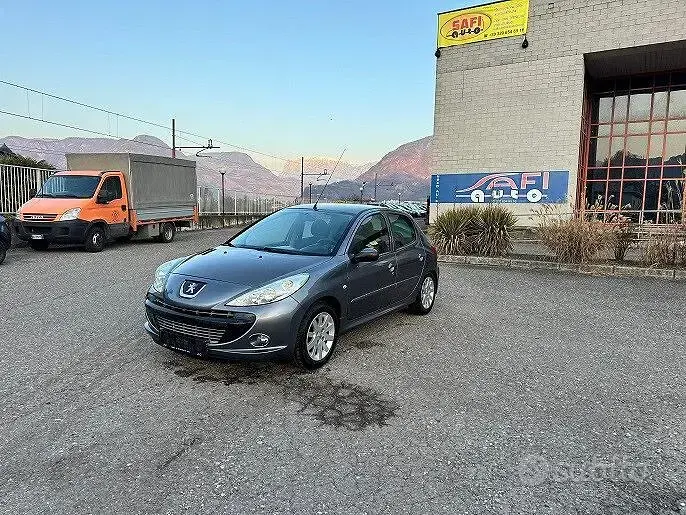 Usata Peugeot 207 68 CV (50 kW) 2011 Grigio Berlina