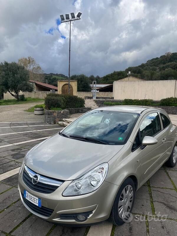 Usata Opel Corsa 60 CV (44 kW) 2008 Utilitaria