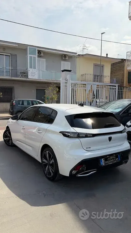Usata Peugeot 308 GT 131 CV (96 kW) 2022 Bianco Berlina