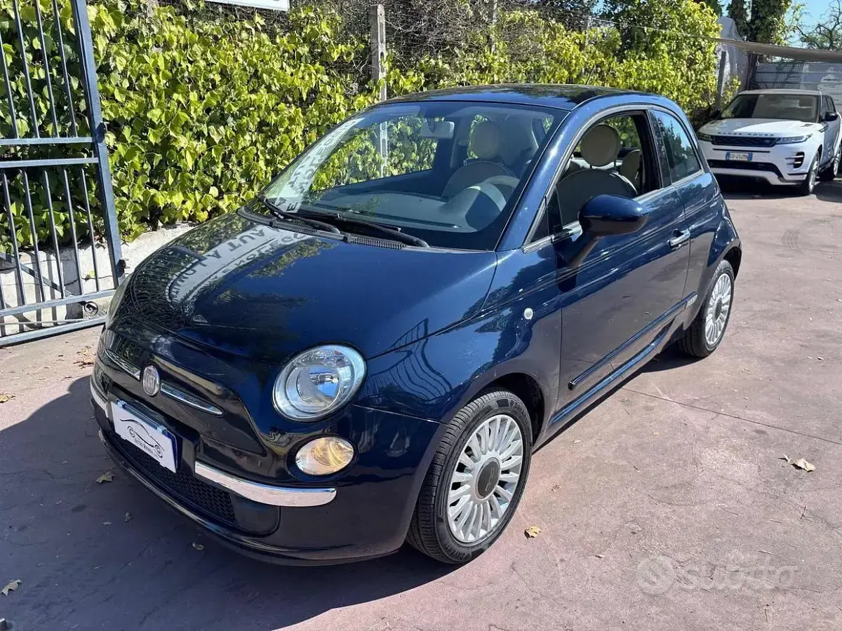 Usata Fiat 500 Lounge 69 CV (50 kW) 2011 Bluazzurro Utilitaria