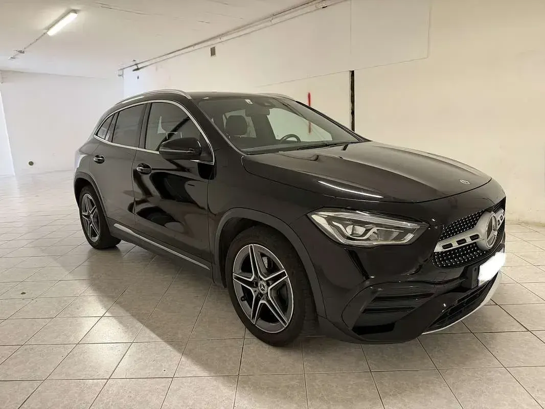 Usata Mercedes GLA200 Premium 150 CV (110 kW) 2023 SUV