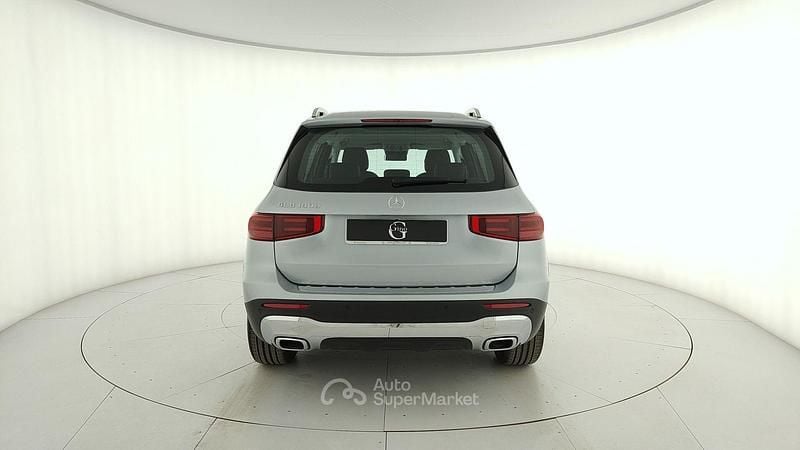 Usata Mercedes GLB180 Advanced 116 CV (85 kW) 2025 Argento hightech SUV