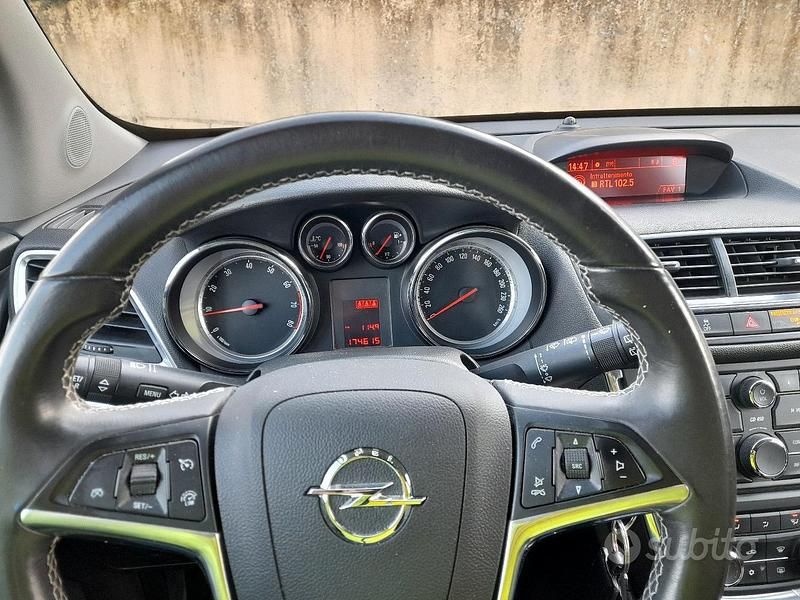 Usata Opel Mokka 140 CV (102 kW) 2014 Bianco SUV