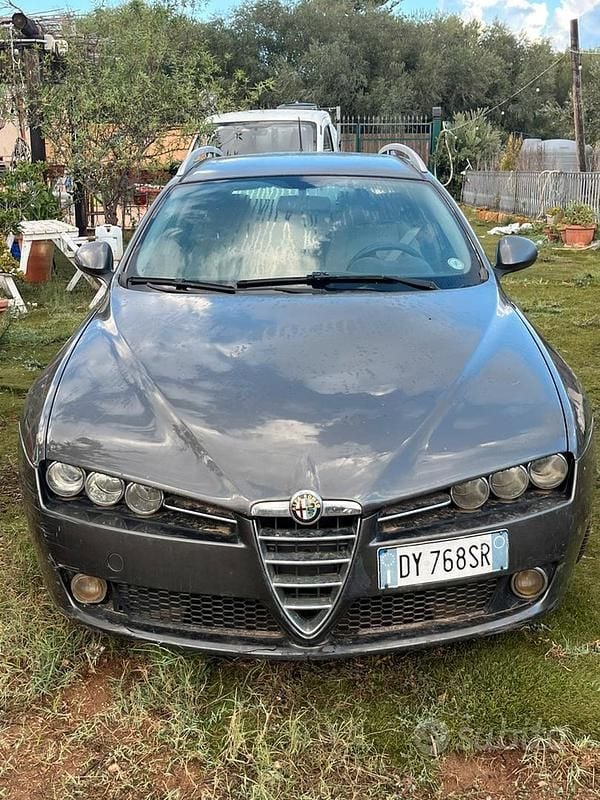 Usata Alfa Romeo 159 170 CV (125 kW) 2009 Marrone Station wagon