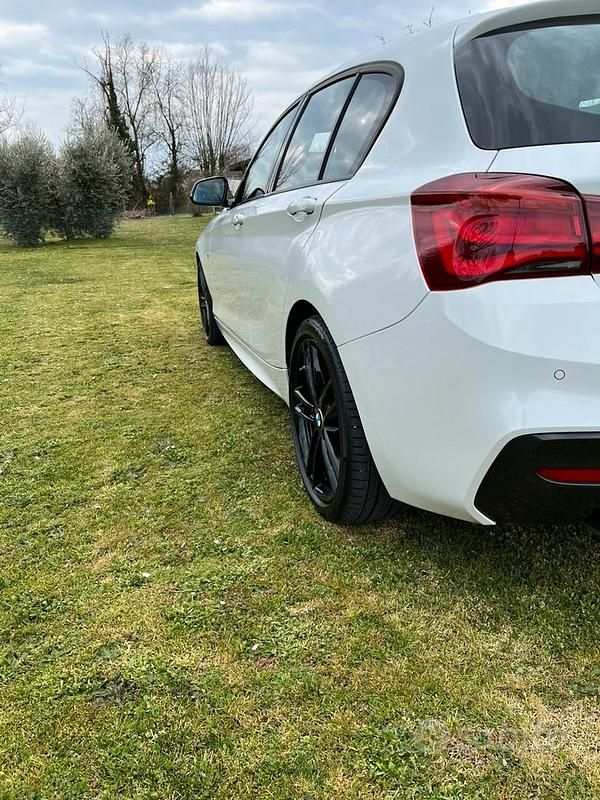 Bianco Usata 2018 BMW 114 M Sport Due volumi | 15.500 € - Immagine 1/4