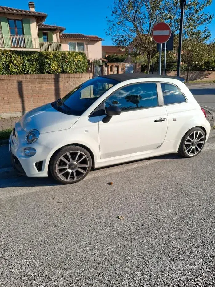 Usata Abarth 595 160 CV (117 kW) 2024 Bianco Utilitaria