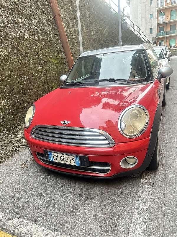 Usata 2008 Mini Cooper D Clubman Station wagon | 3500 € (Buon prezzo) - Immagine 1/4