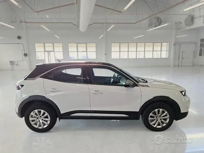 Usata Opel Mokka Edition 101 CV (74 kW) 2023 Bianco SUV