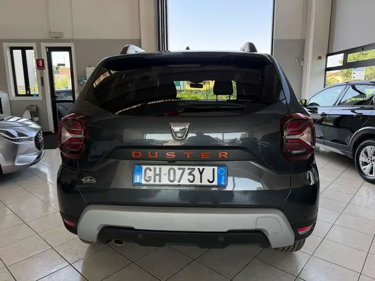 Usata Dacia Duster Extreme 101 CV (74 kW) 2022 Grigio SUV