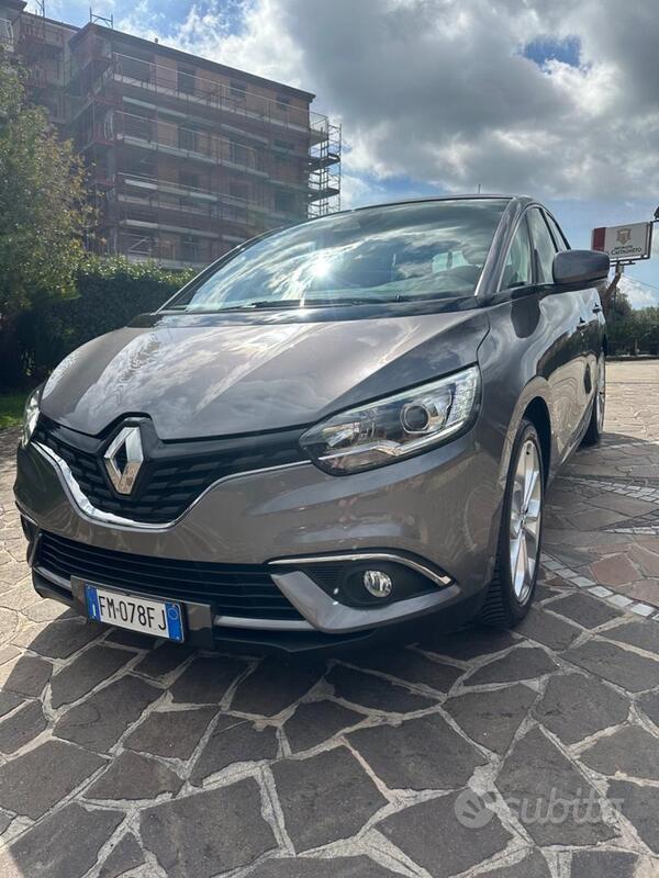 Usato 2017 Renault Scénic IV 1.5 Diesel 120 CV (11.999 €)