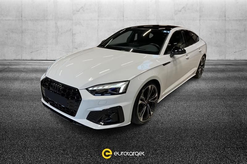 Usata Audi A5 S-Line 204 CV (150 kW) 2023 Bianco metallizzato Coupé