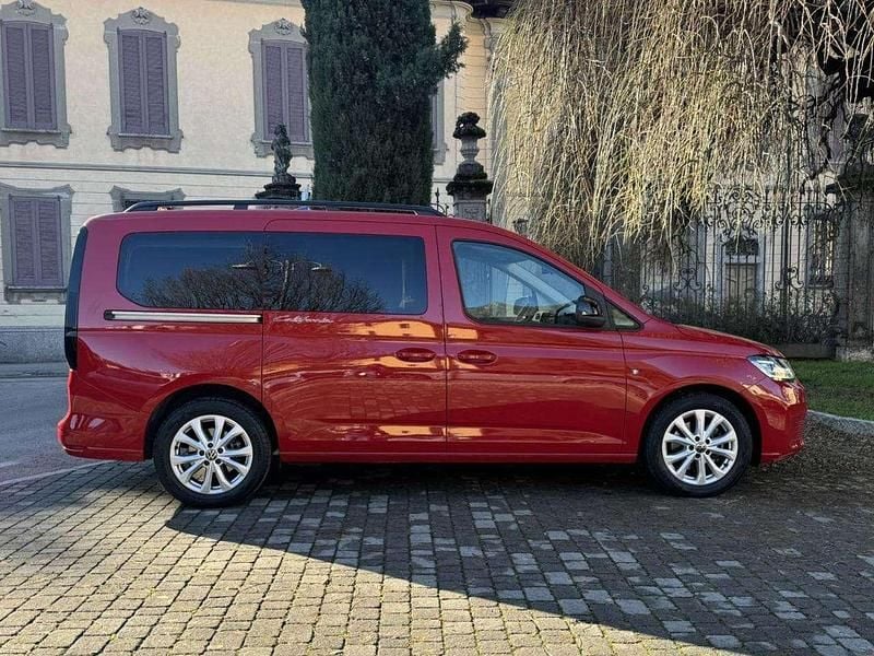 Usata VW Caddy Maxi California 122 CV (89 kW) 2022 Rosso Monovolume