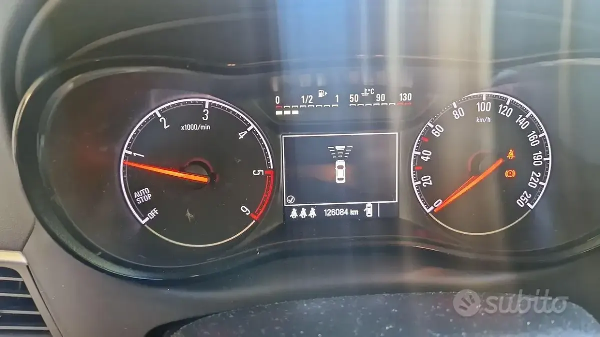 Usata Opel Zafira 136 CV (100 kW) 2017 Grigio Monovolume