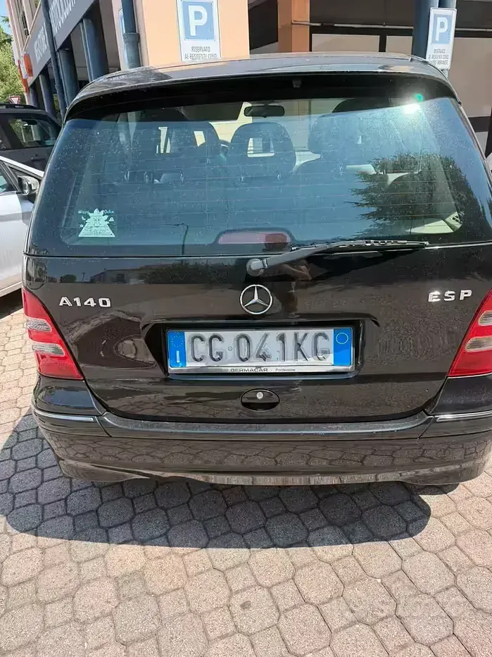 Usata Mercedes A140 82 CV (60 kW) 2003 Nero Utilitaria