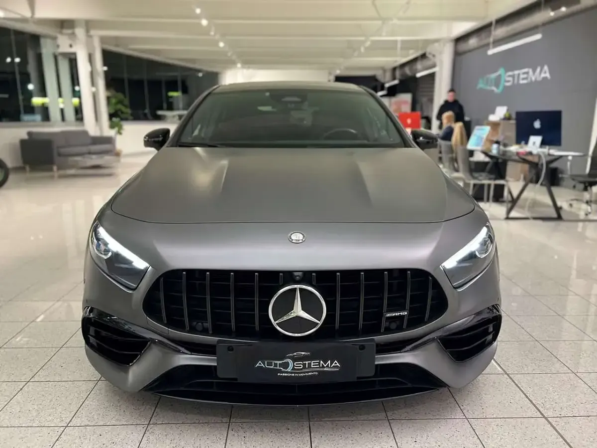 Usata Mercedes A45 AMG AMG Line Premium Plus 421 CV (309 kW) 2023 Grigio Utilitaria
