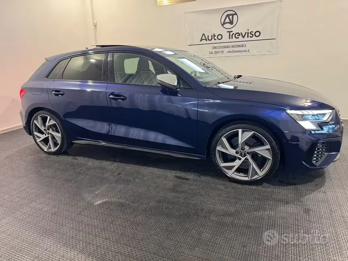 Usata Audi A3 Sport 310 CV (228 kW) 2020 Bluazzurro Berlina