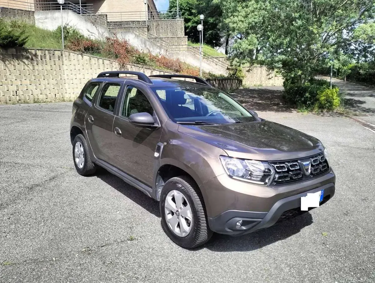 Usata Dacia Duster Prestige 109 CV (80 kW) 2018 Verde SUV