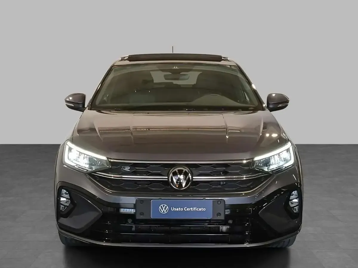 Usata VW Taigo R-line 150 CV (110 kW) 2023 Smoky grey metallizzato SUV