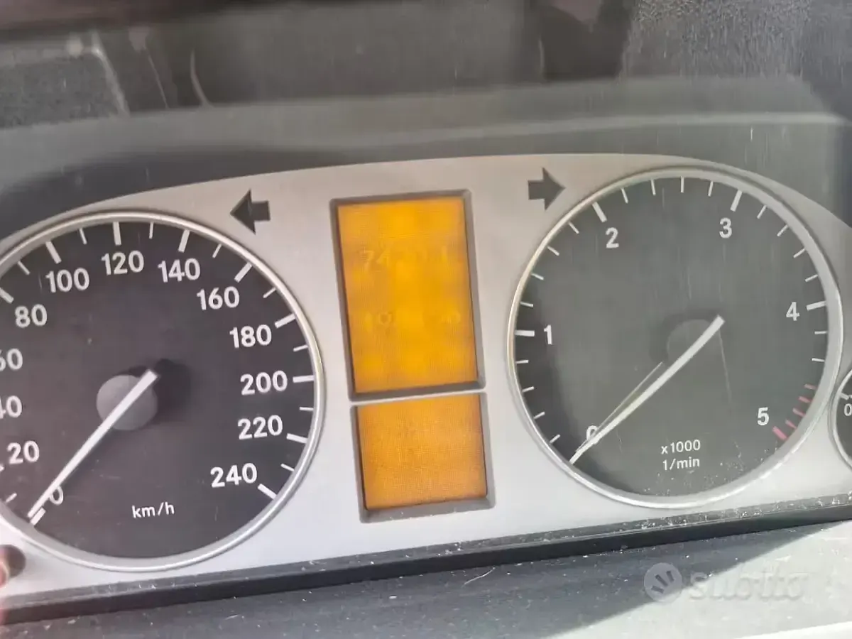 Usata Mercedes B180 109 CV (80 kW) 2008 Bluazzurro Monovolume