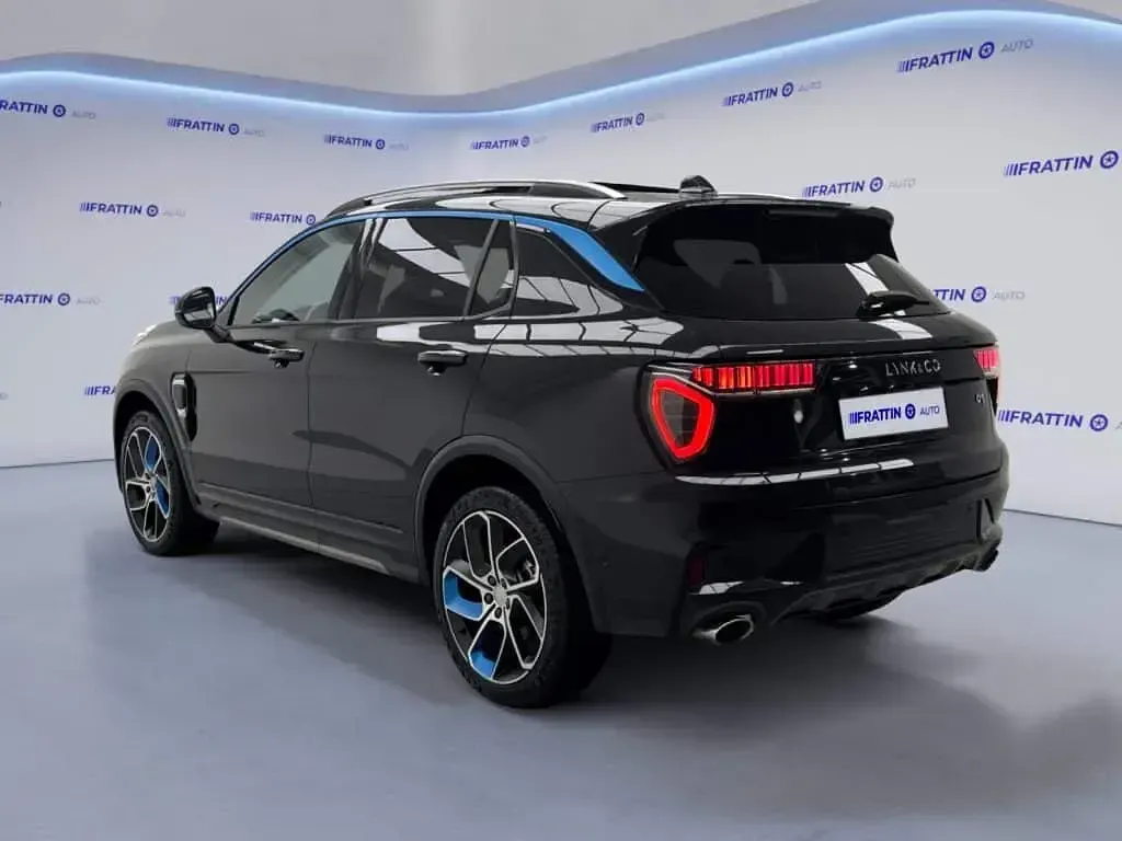 Usata Lynk & Co 01 261 CV (191 kW) 2023 Nero SUV