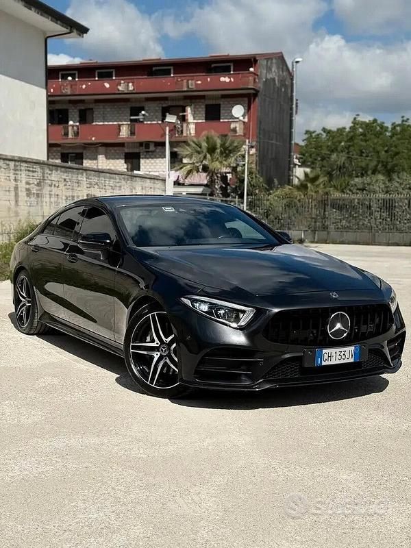 Usata Mercedes CLS300 Premium Plus 245 CV (180 kW) 2019 Grigio Coupé