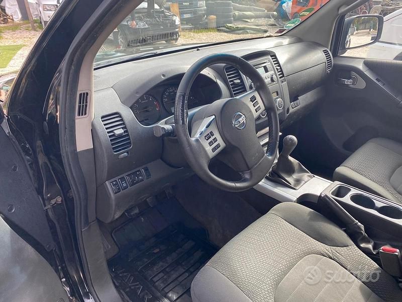 Usata Nissan Navarra 190 CV (139 kW) 2013 Nero SUV