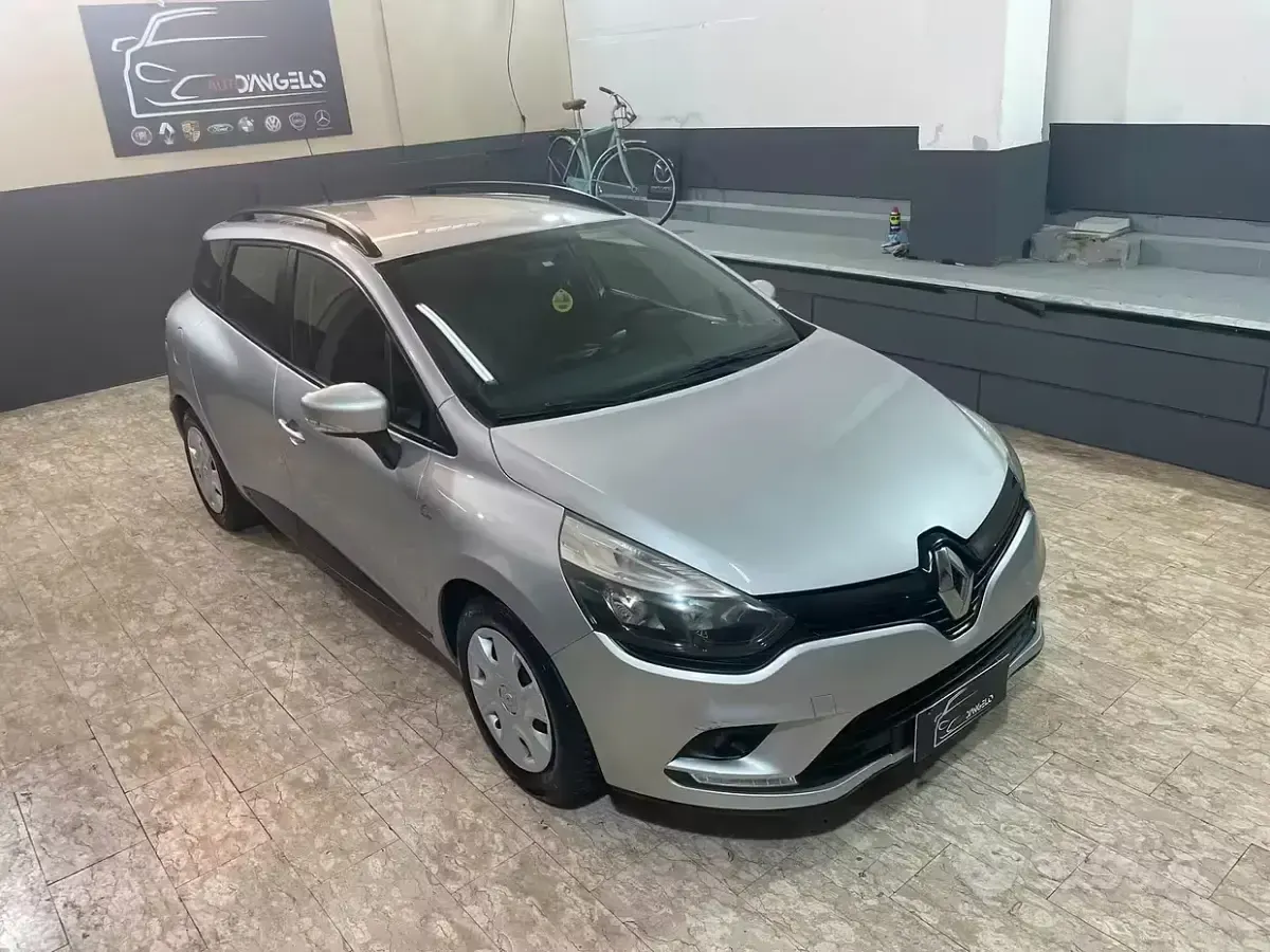 Usata Renault Clio Intens 73 CV (53 kW) 2017 Grigio Station wagon