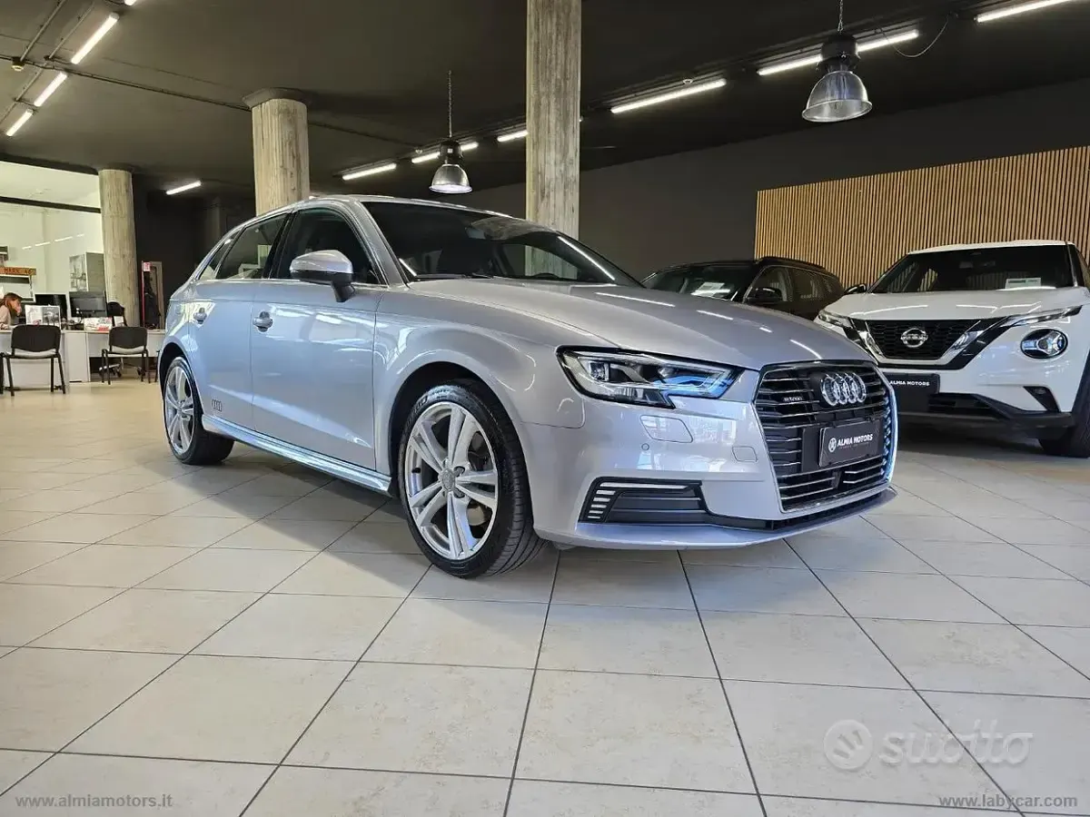 Usata Audi e-tron Comfort 150 CV (110 kW) 2020 Grigio SUV