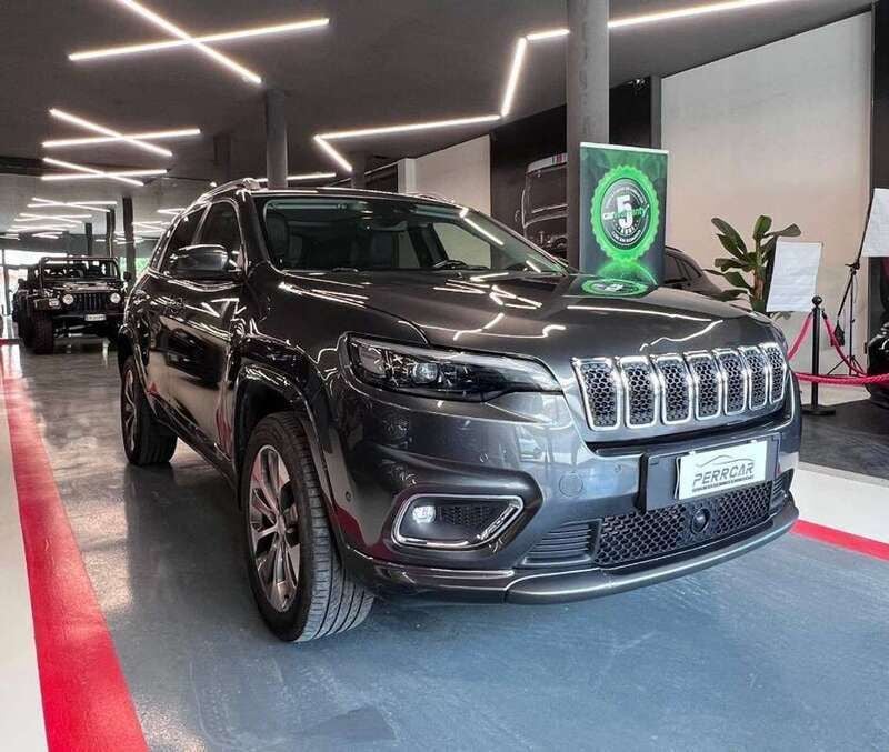 Grigio Usata 2018 Jeep Cherokee Overland SUV | 17.900 € (Buon prezzo) - Immagine 1/4