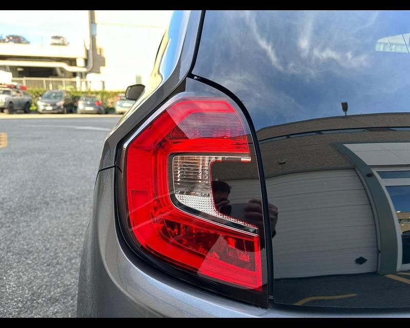 Usata Renault Twingo Techno 60 kW (82 CV) 2022 Grigio Utilitaria