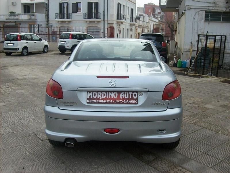 Usata Peugeot 206 CC RC 110 CV (80 kW) 2006 Grigio Cabrio