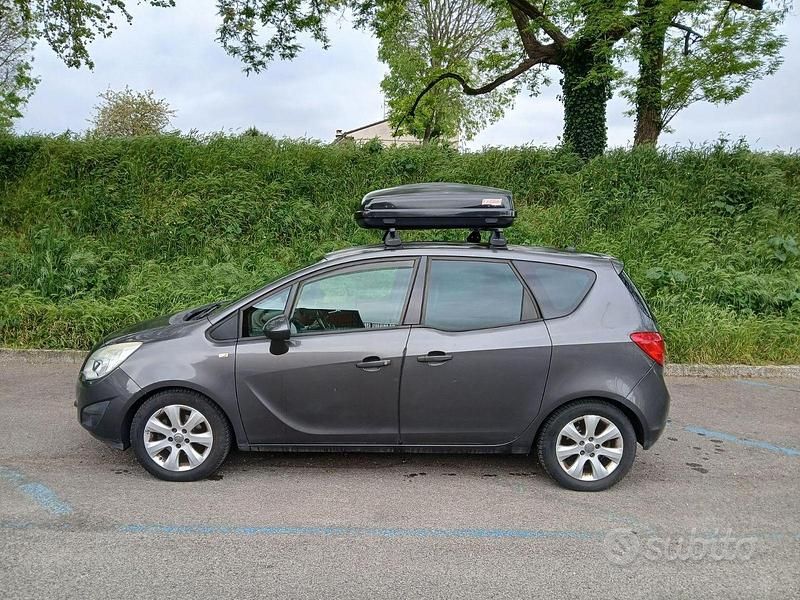 Usata Opel Meriva 2010 Grigio Monovolume