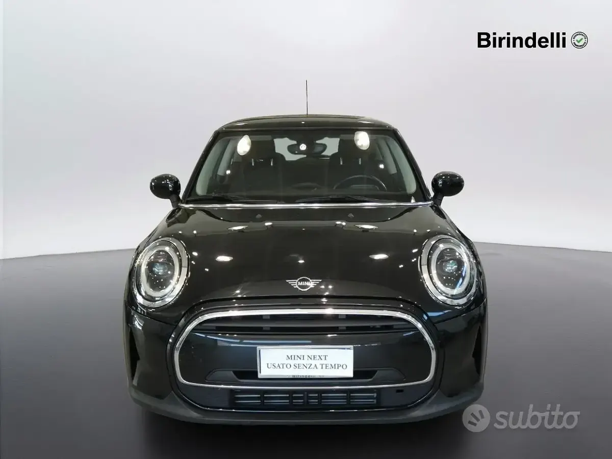 Usata Mini Cooper Business 136 CV (100 kW) 2022 Midnight black metallizzato Utilitaria