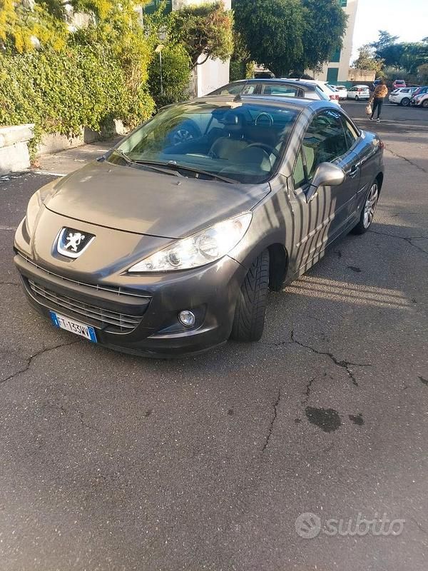 Grigio Usata 2010 Peugeot 207 CC Cabrio | 2590 € (Super prezzo) - Immagine 1/4