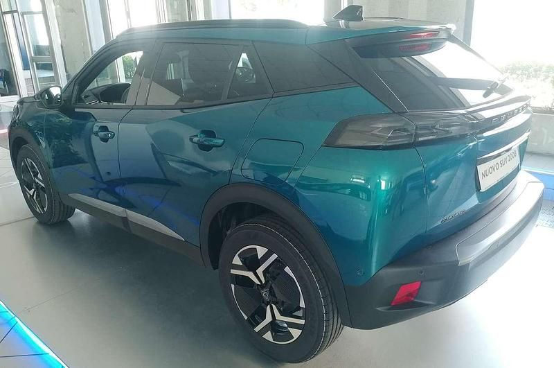 Nuova Peugeot 2008 Allure 101 CV (74 kW) 2025 Blu obsession SUV