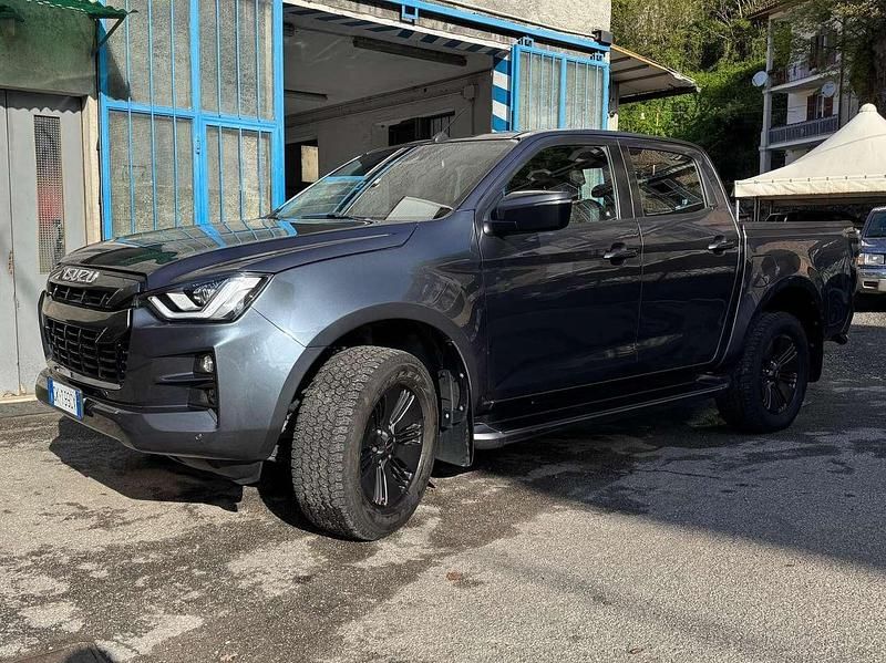 Usata Isuzu D-Max 163 CV (119 kW) 2022 Grigio Pick-up