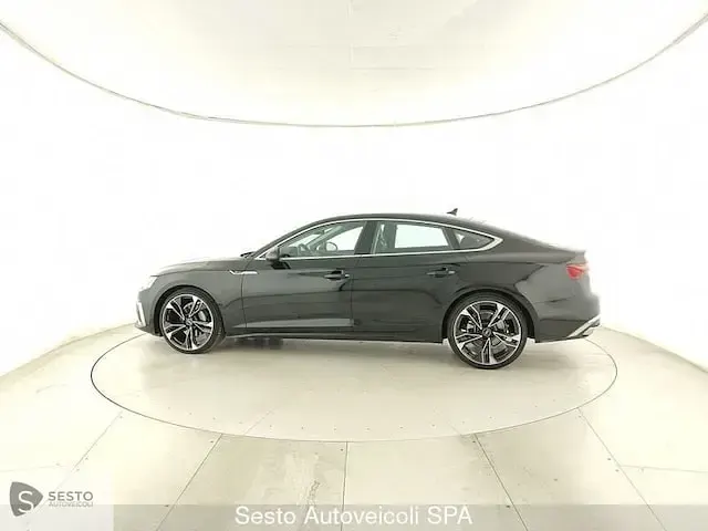 Nuova Audi A5 S-Line 204 CV (150 kW) 2025 Nero mythos metallizzato