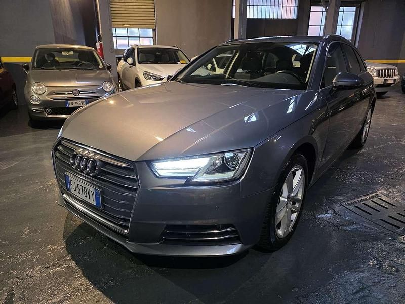Usata Audi A4 Design 150 CV (110 kW) 2017 Grigio monsone met. Station wagon