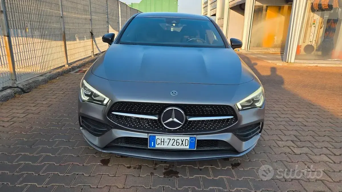 Usata Mercedes CLA200 Premium 150 CV (110 kW) 2019 Grigio Coupé