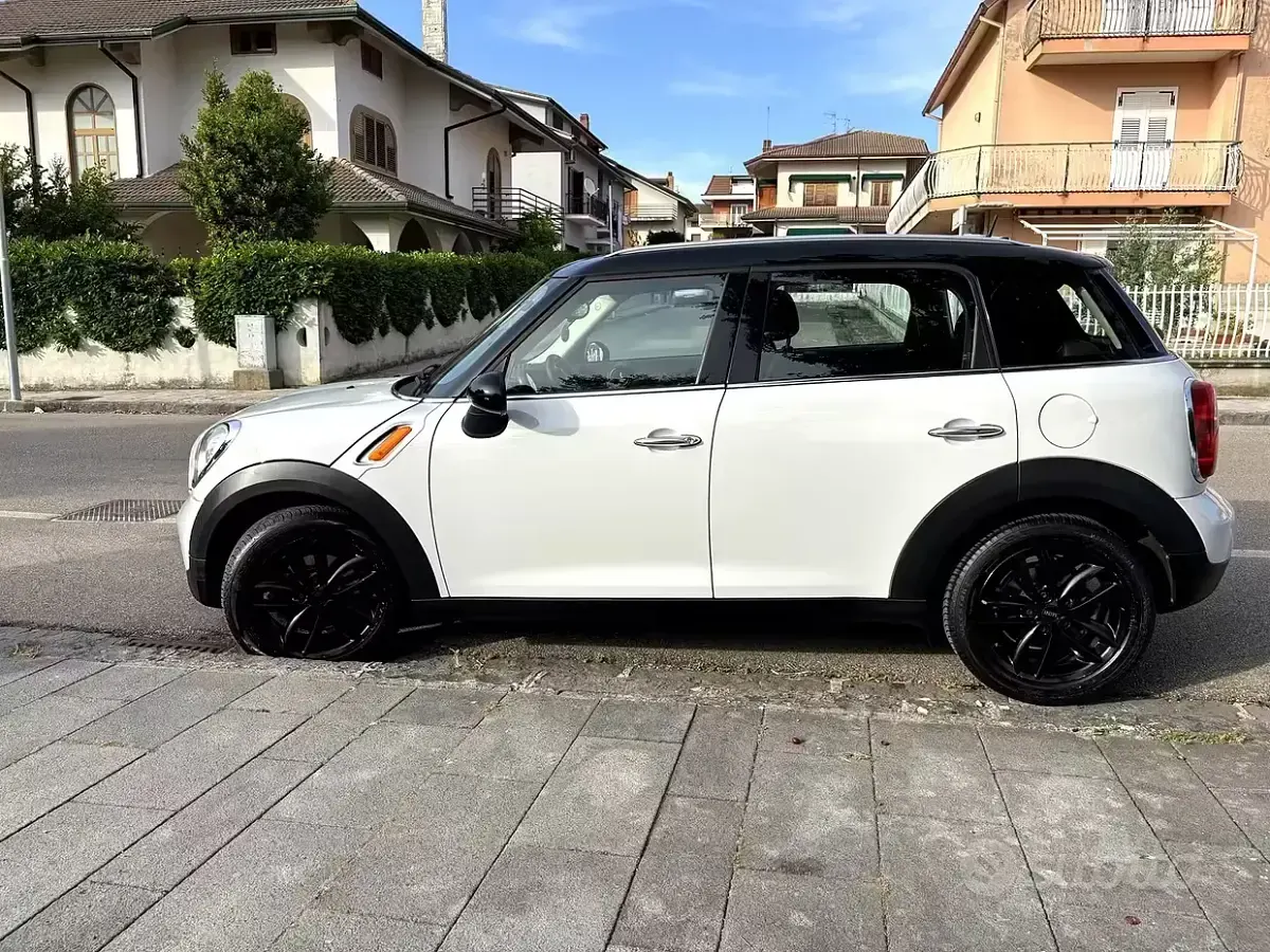 Usata Mini Countryman 111 CV (81 kW) 2014 Bianco SUV
