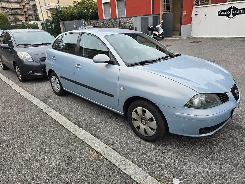 Usata Seat Ibiza 75 CV (55 kW) 2002 Berlina