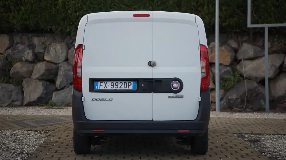 Usata Fiat Doblò 95 CV (69 kW) 2019 Bianco Monovolume