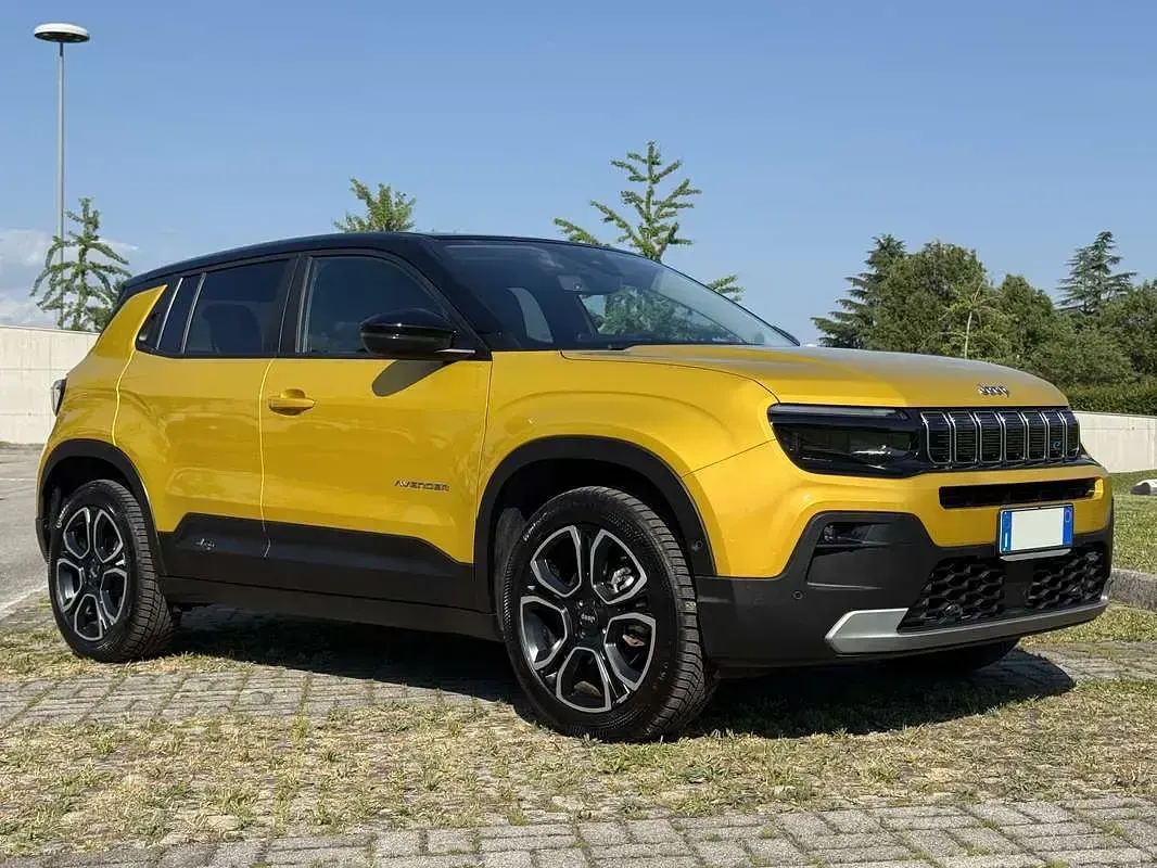Usata Jeep Avenger EV Summit 61 kW (84 CV) 2024 SUV