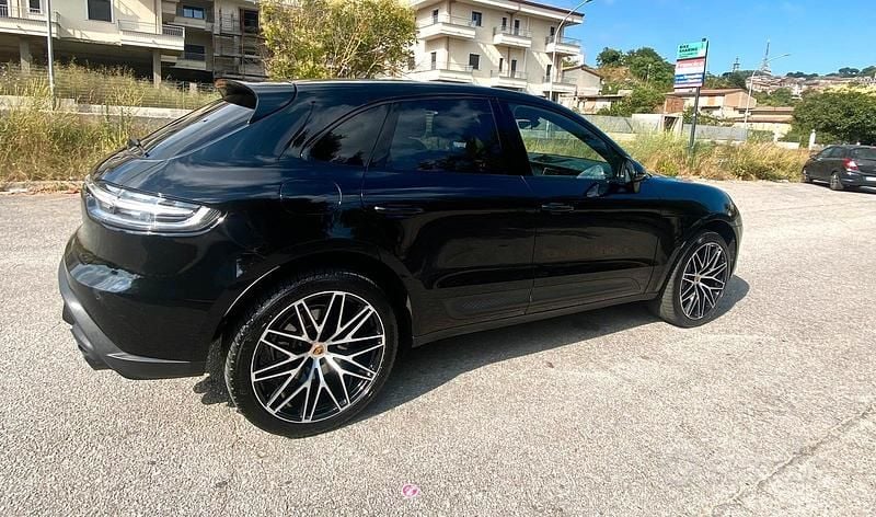 Usata Porsche Macan 265 CV (194 kW) 2022 Nero SUV